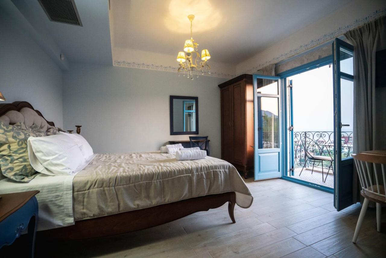Elysium Living Parga Aparthotel ภายนอก รูปภาพ