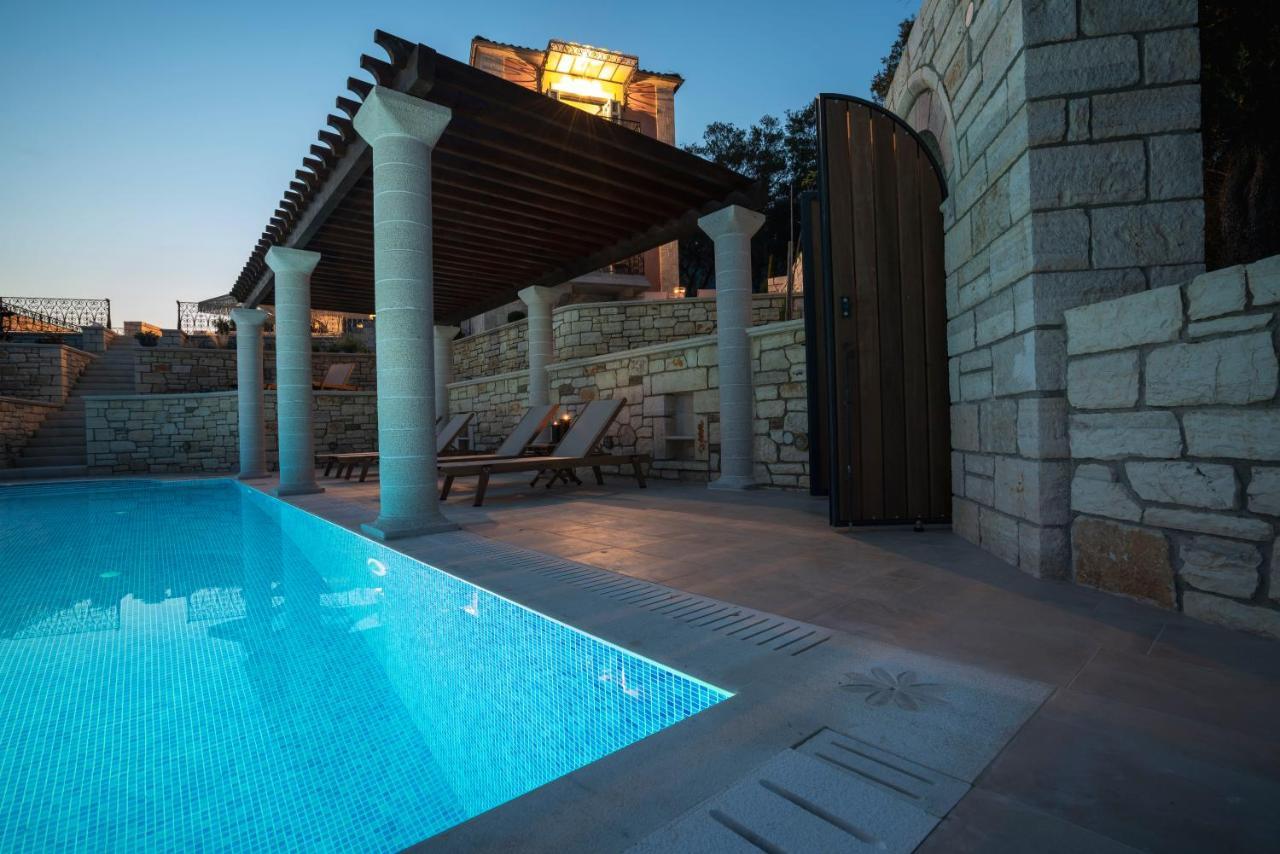 Elysium Living Parga Aparthotel ภายนอก รูปภาพ